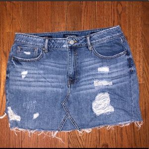 Vigoss “the Jagger” denim ripped mini skirt